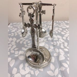 Ganz Faith, Love, Hope, Joy Measuring Spoon Set on Display Post